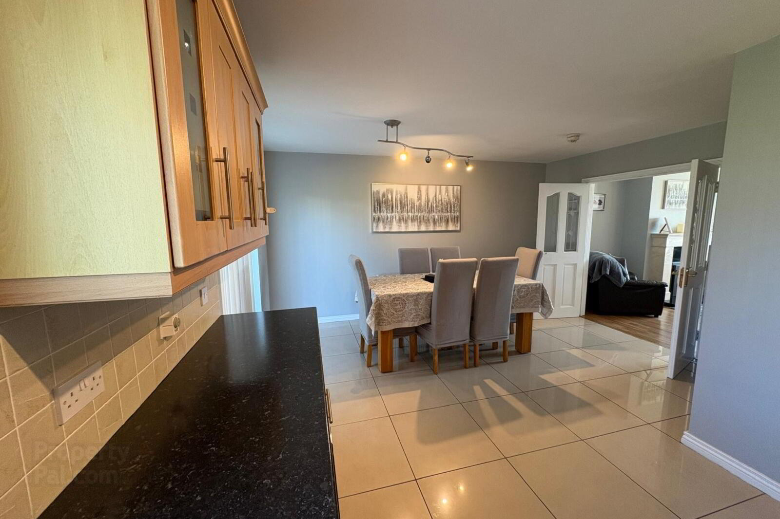68 Cluain Ard 13 of 33