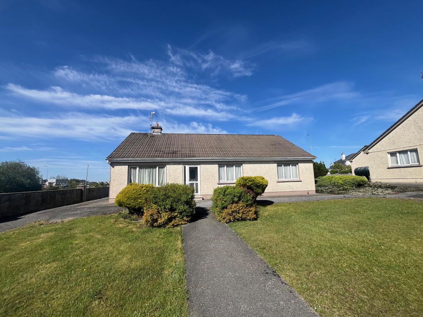 12 Rosebury Court 1 of 14