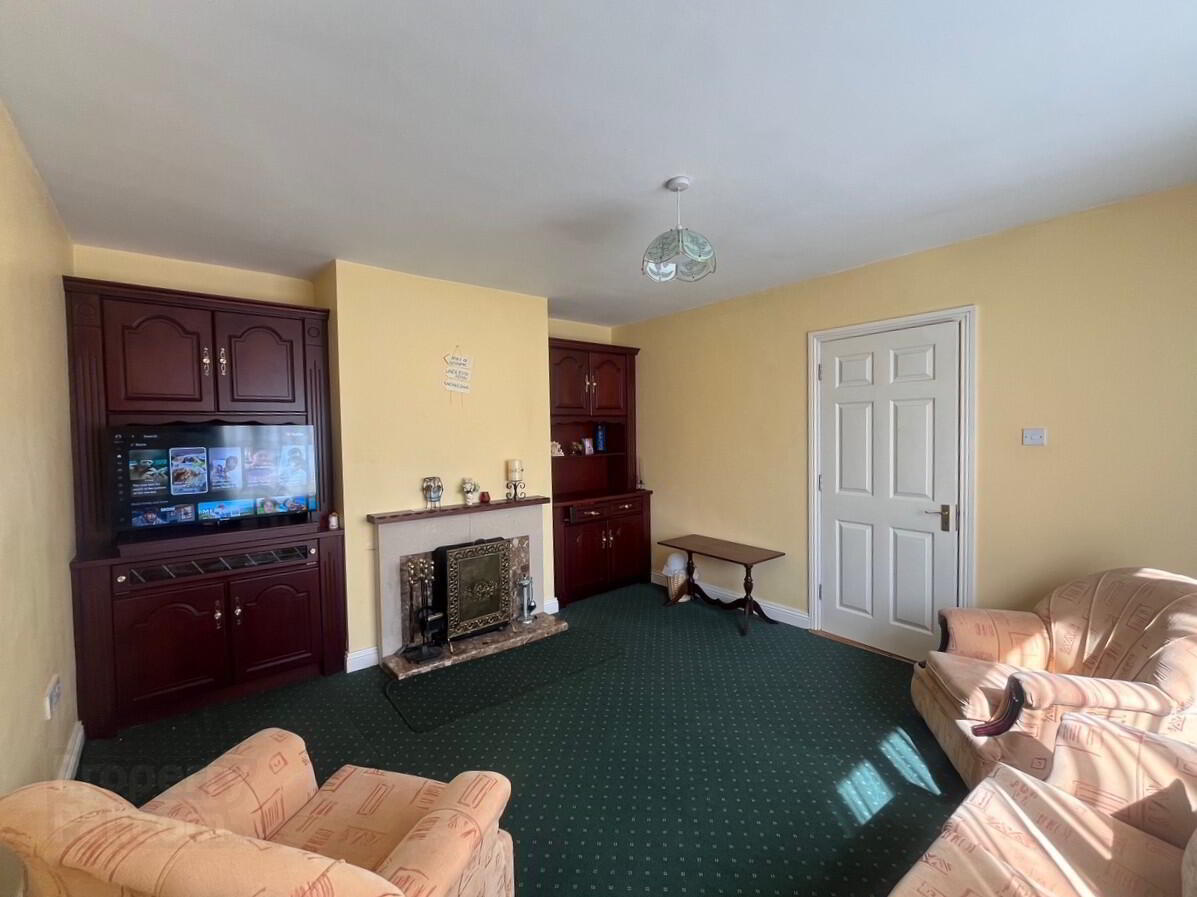 12 Rosebury Court 4 of 14