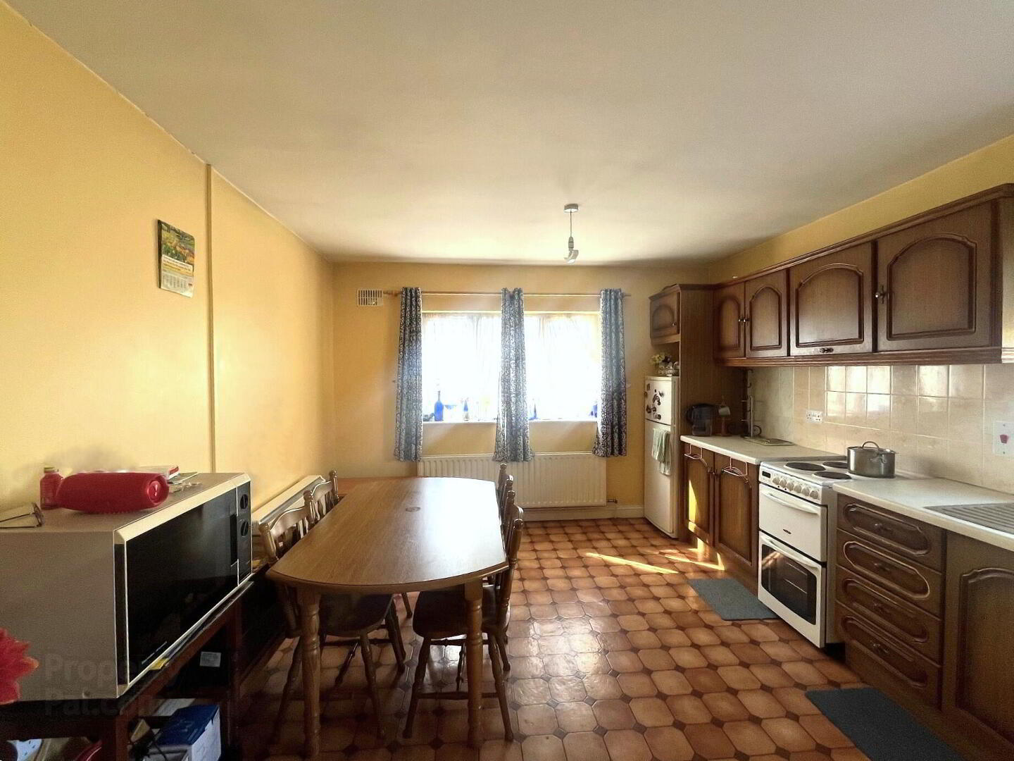 12 Rosebury Court 6 of 14