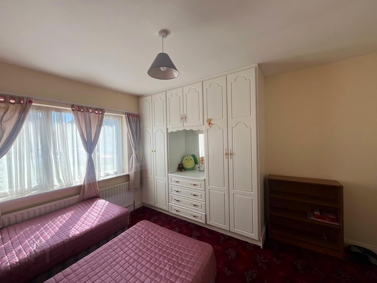 12 Rosebury Court 8 of 14