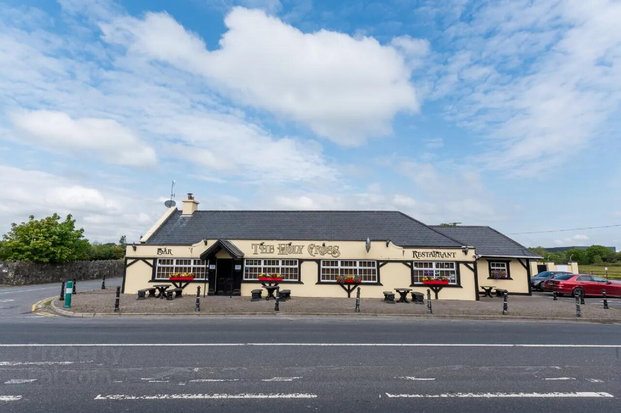 The Holy Cross Bar, & Restaurant 1 of 29