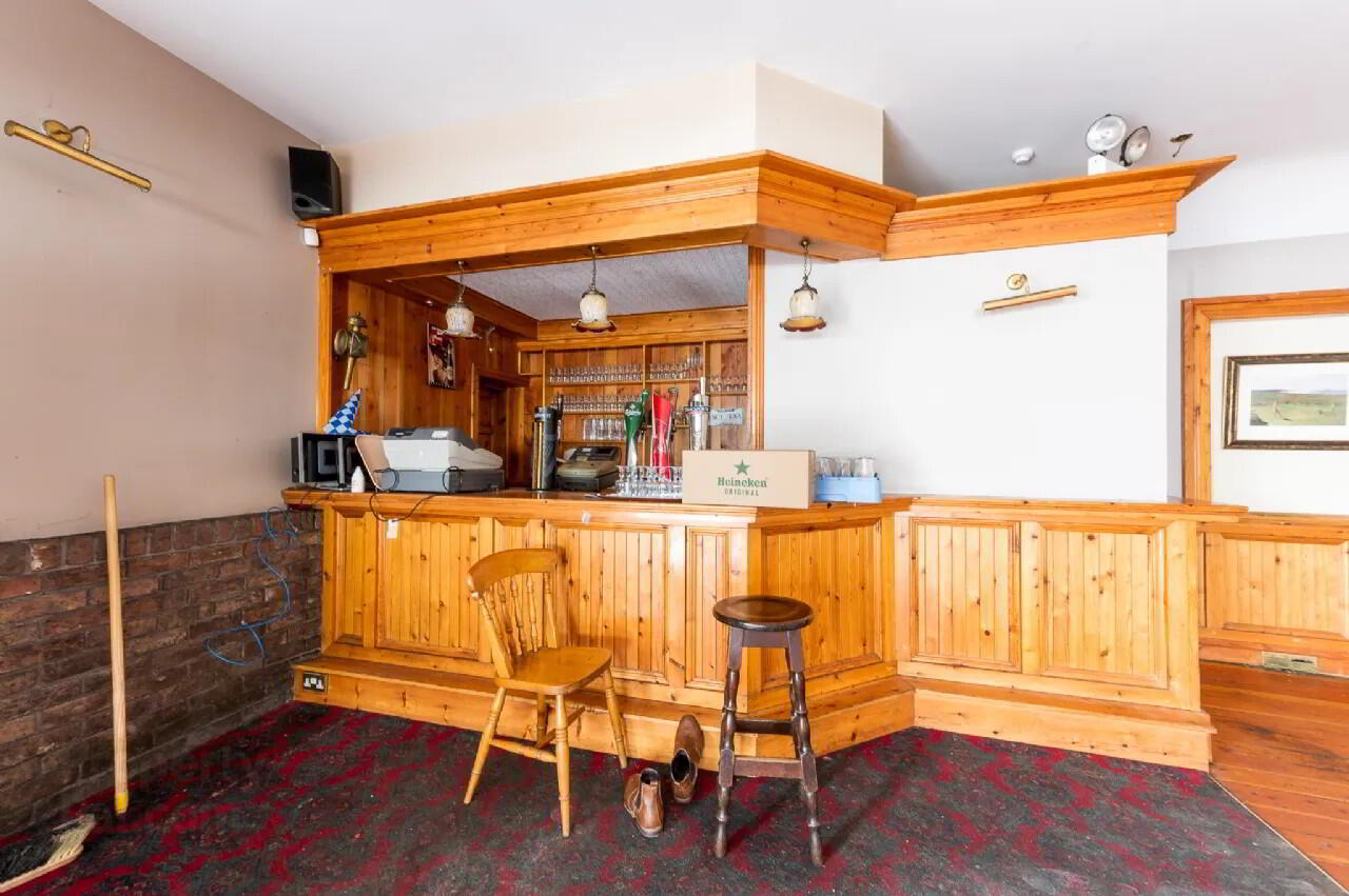 The Holy Cross Bar, & Restaurant 15 of 29