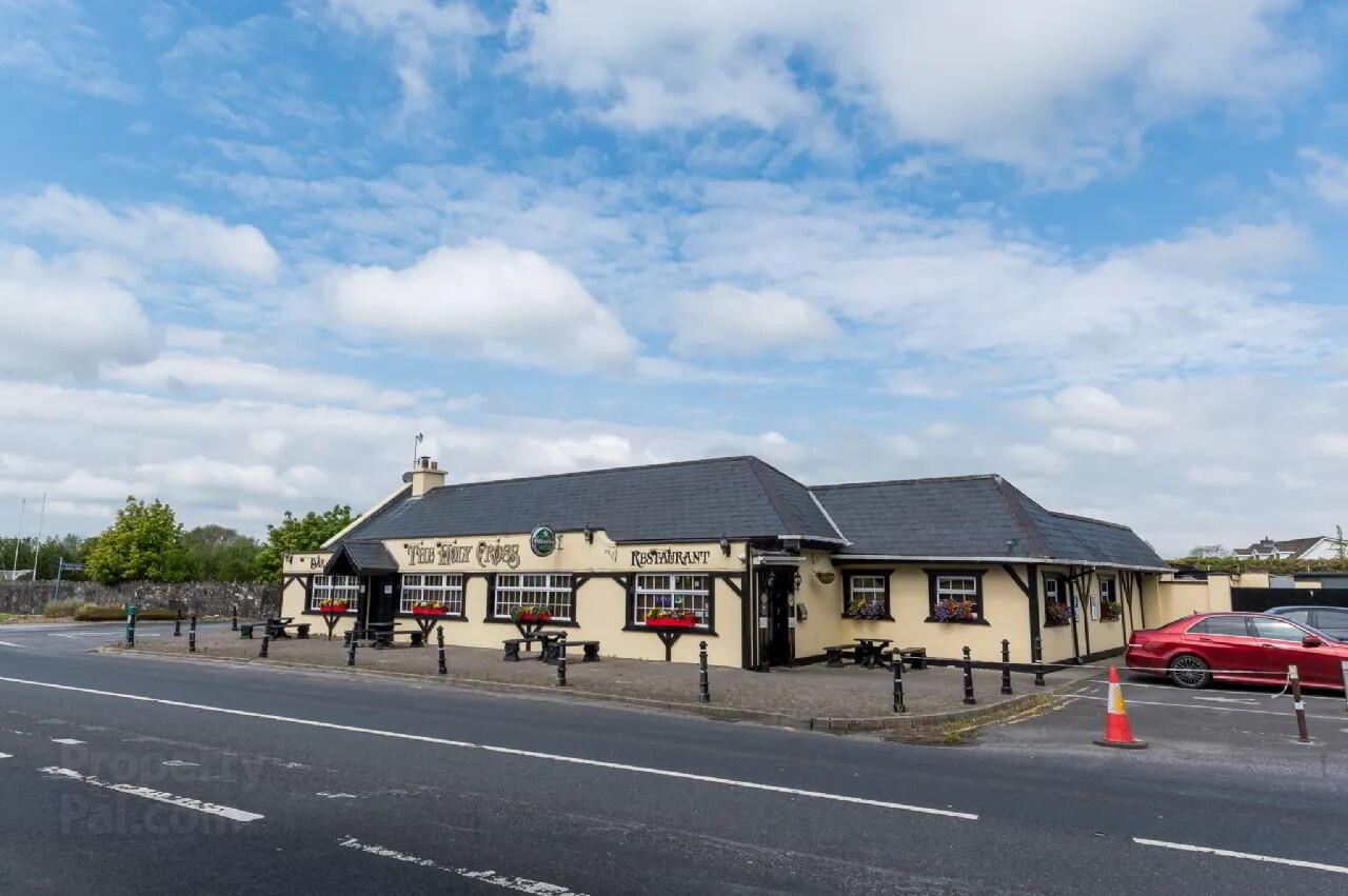 The Holy Cross Bar, & Restaurant 29 of 29