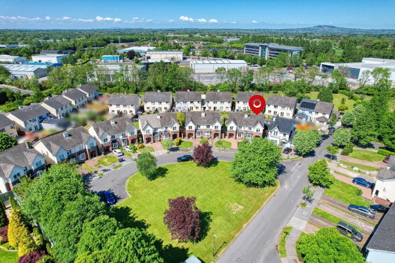 21 Oaklands Green 24 of 26