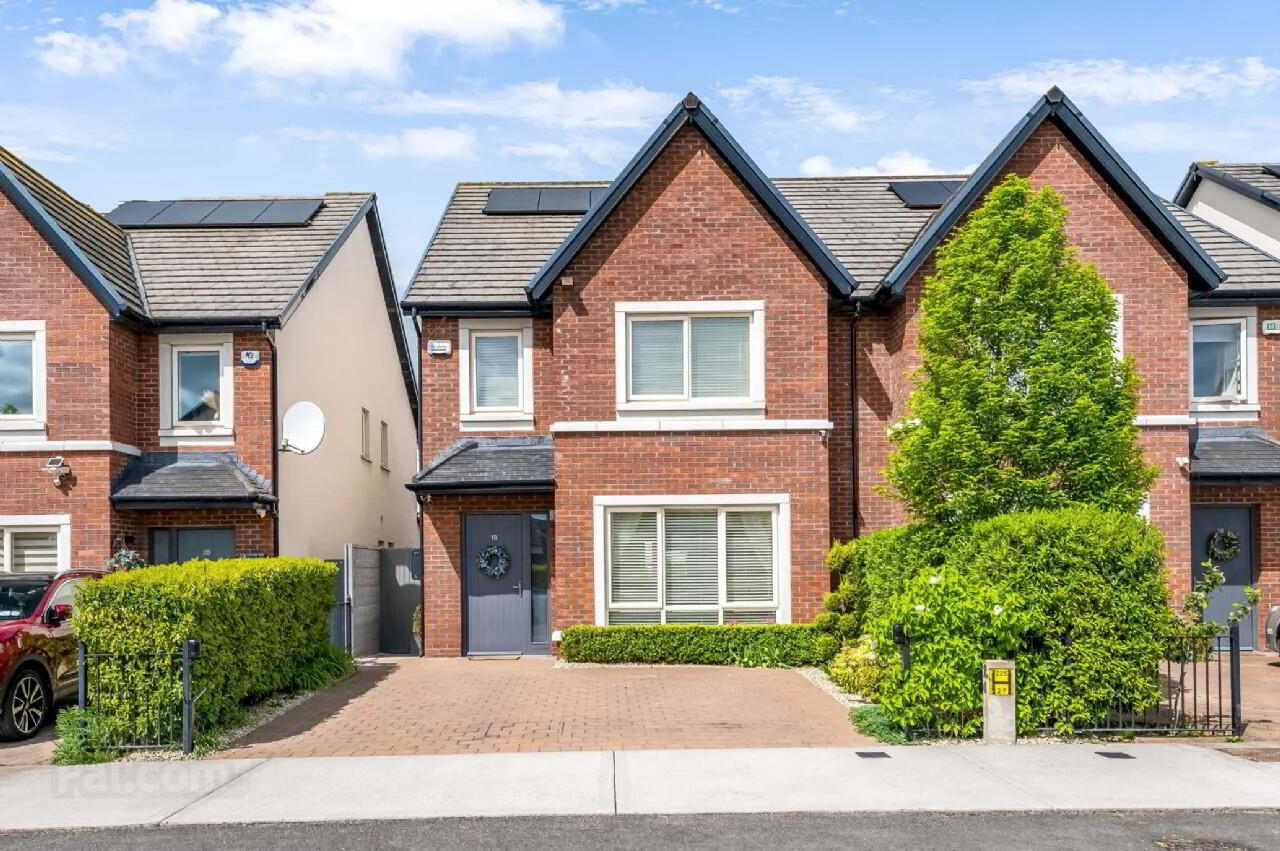 19 Willow Way 1 of 24