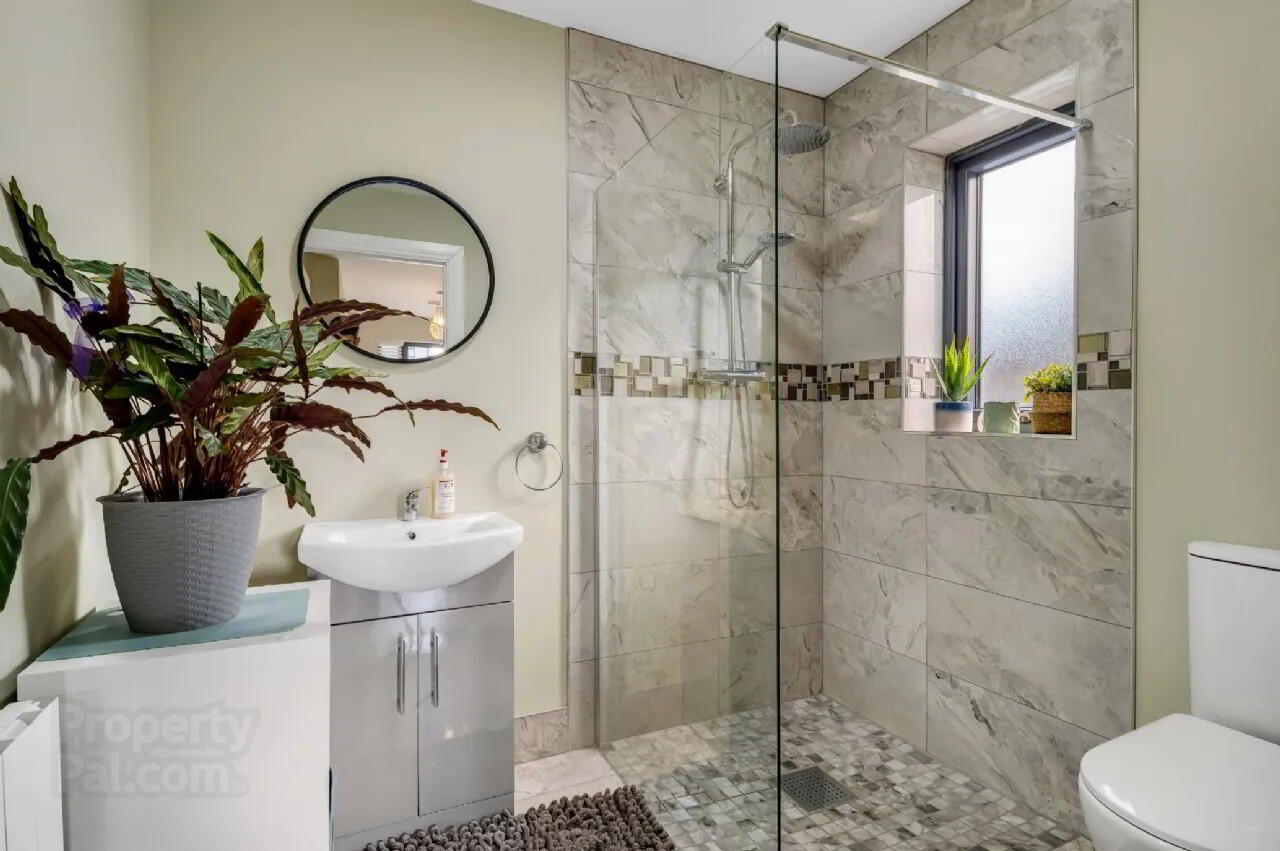 2 Stonebridge Avenue 3 of 17