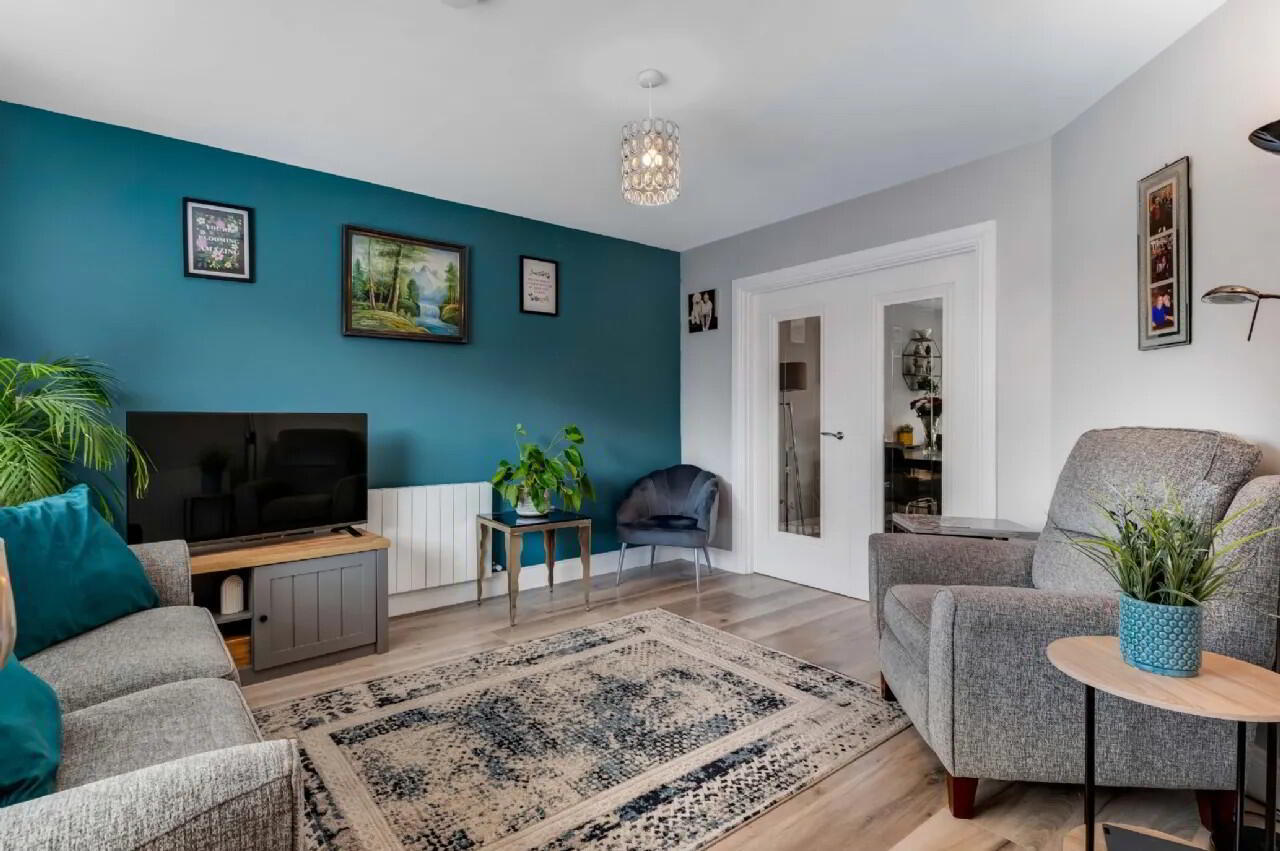 2 Stonebridge Avenue 4 of 17