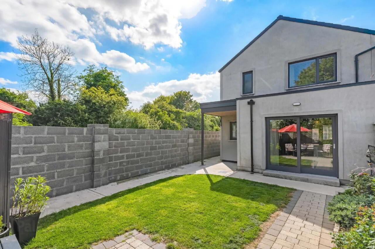 2 Stonebridge Avenue 14 of 17
