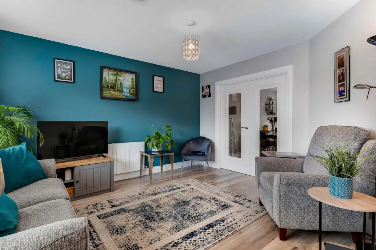 2 Stonebridge Avenue 3 of 18