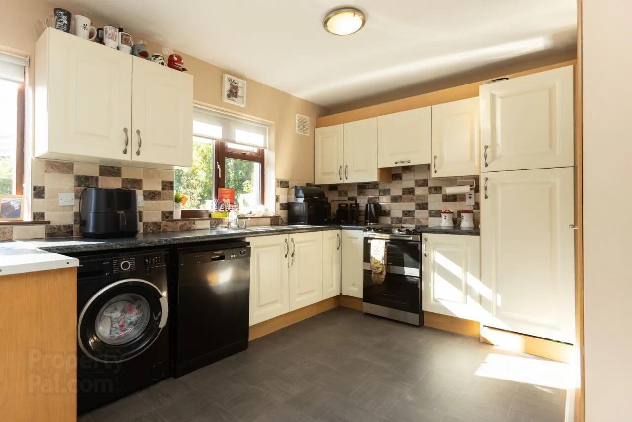 3 Grange Park 12 of 39