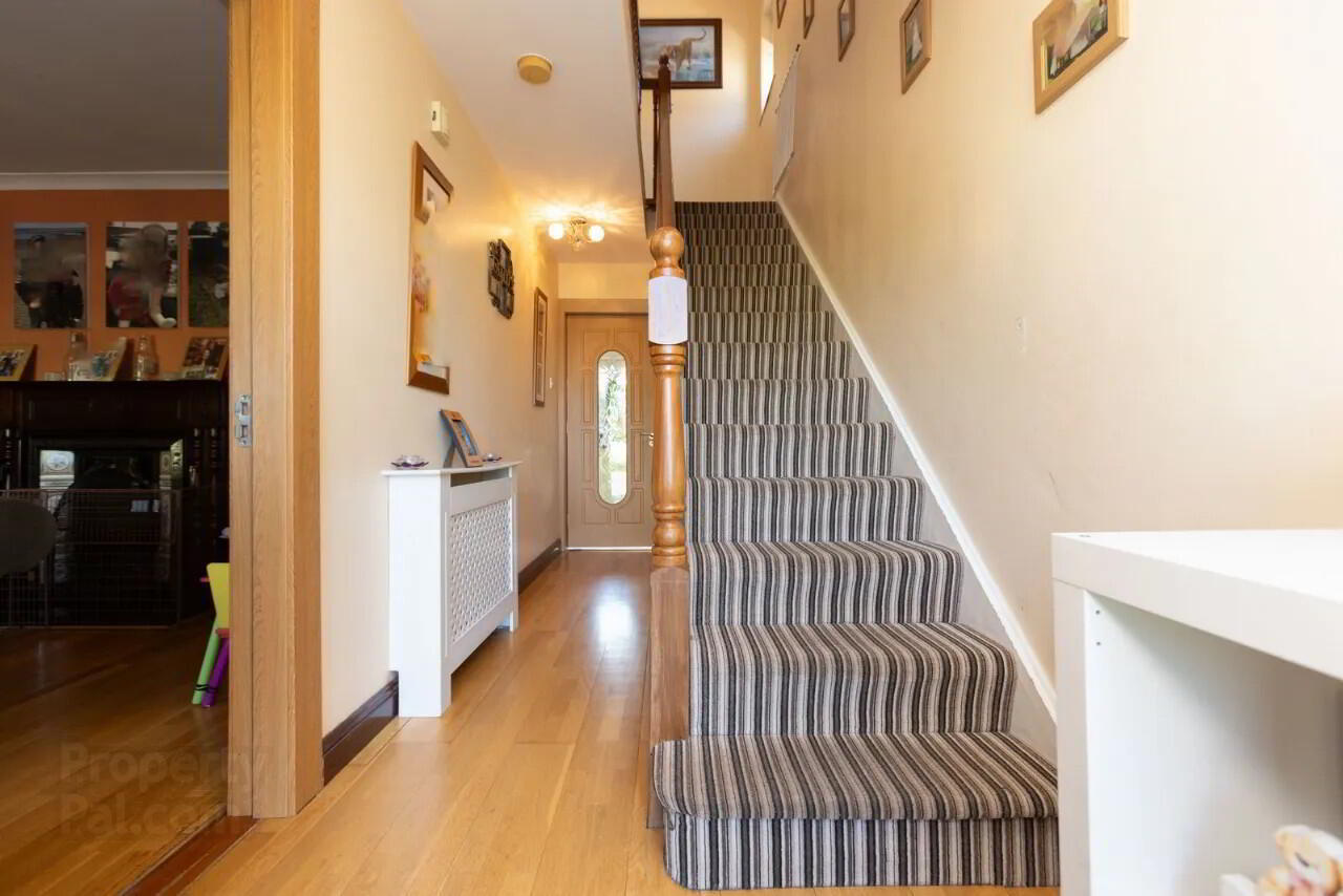 3 Grange Park 19 of 39