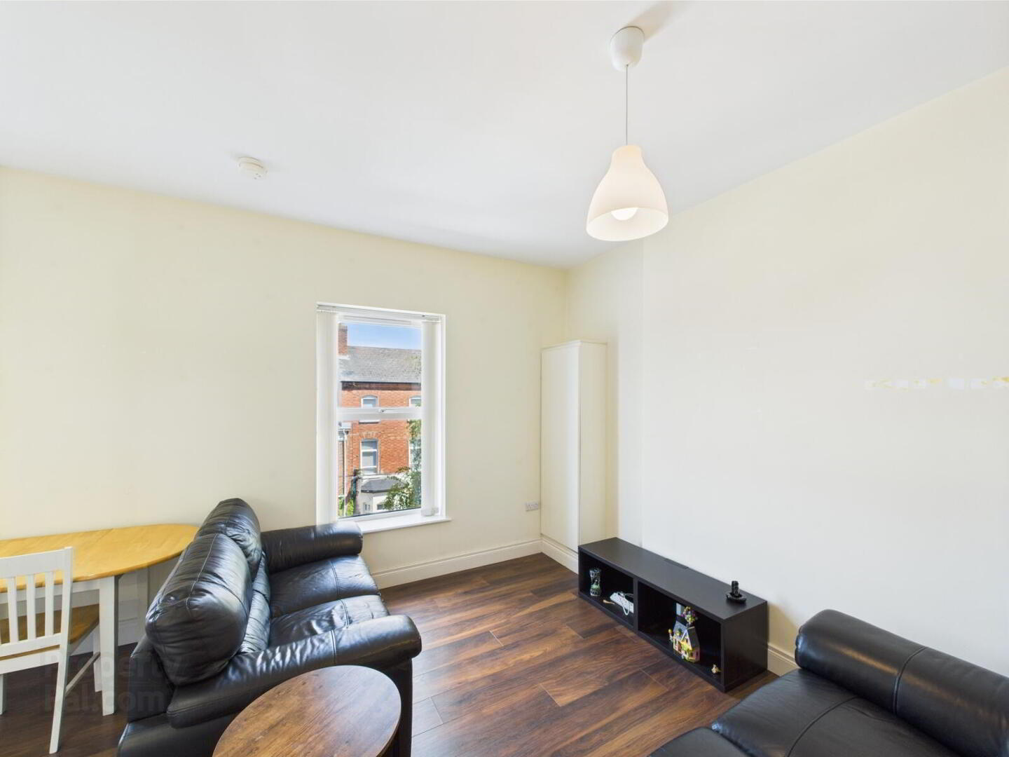 Apartment 4 18 Claremont Street 3 of 8