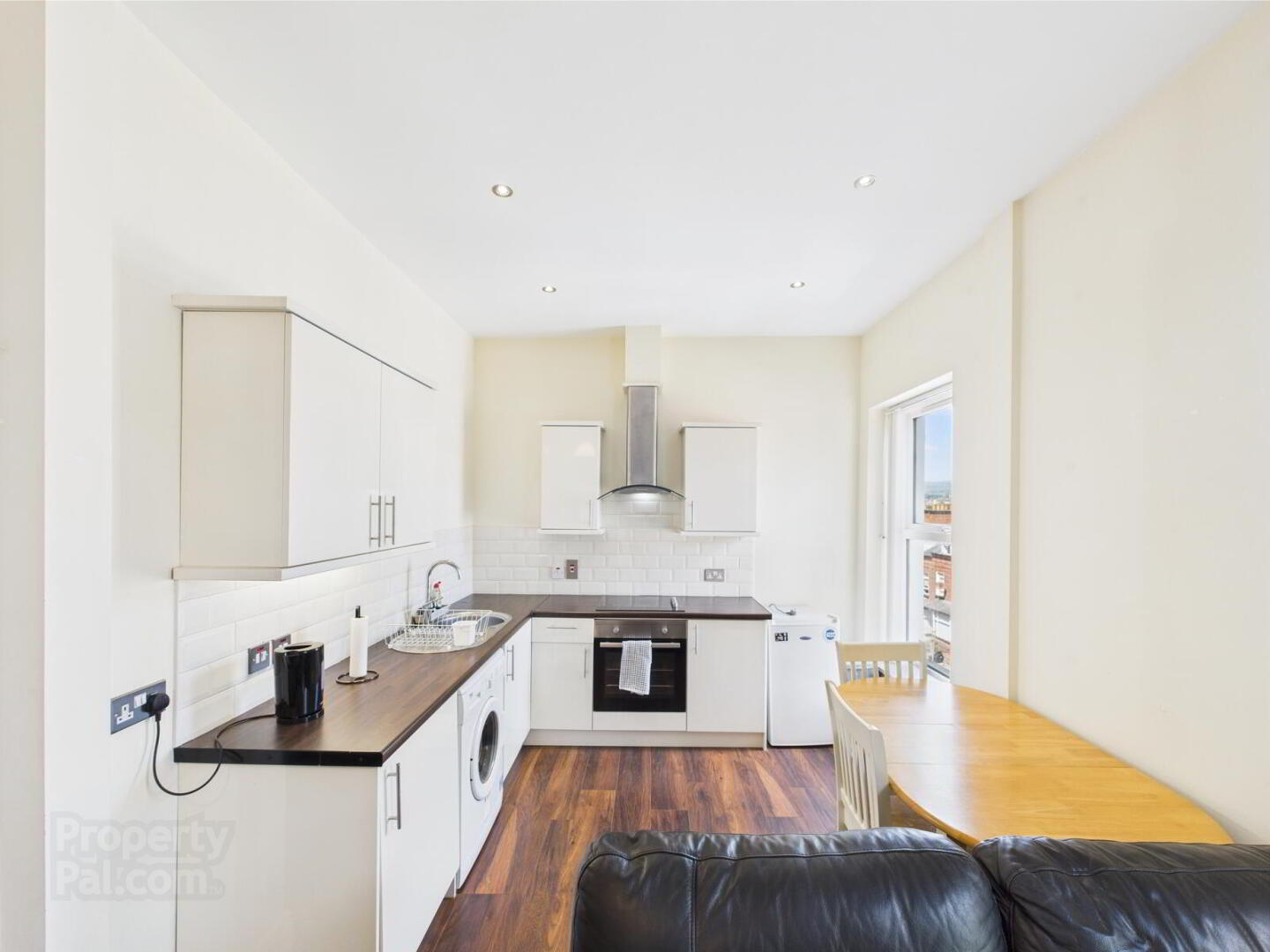 Apartment 4 18 Claremont Street 1 of 8