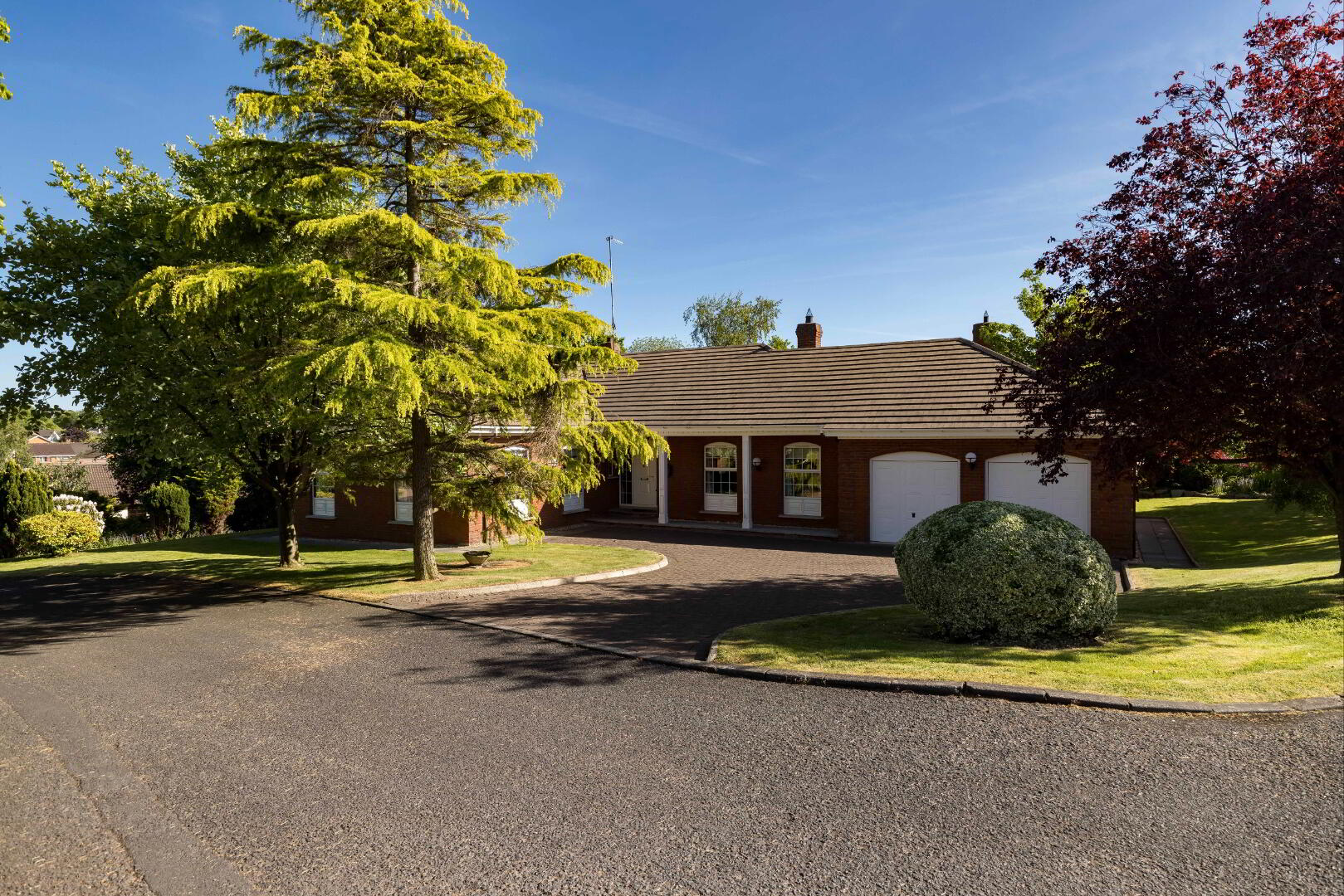 property description image