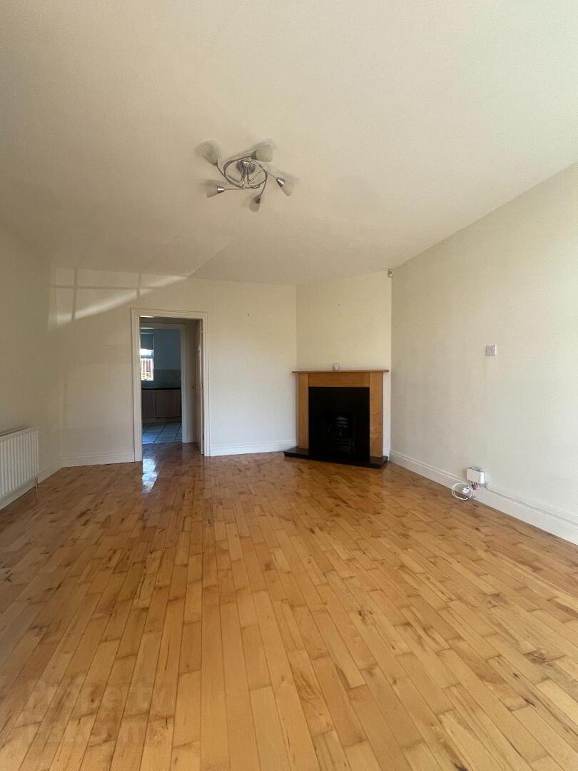11 Glebe Crescent 4 of 14