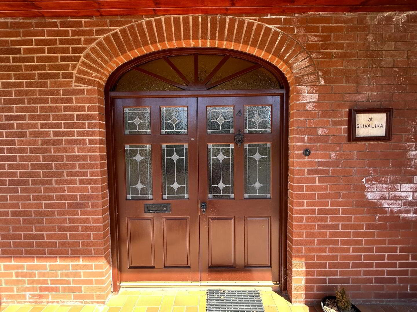 property description image