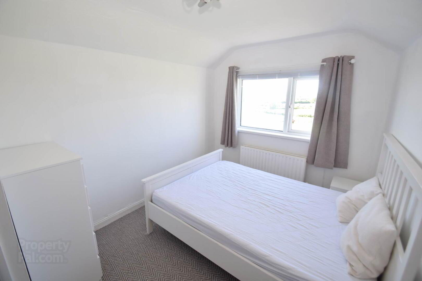 67 Carntall Road 8 of 16