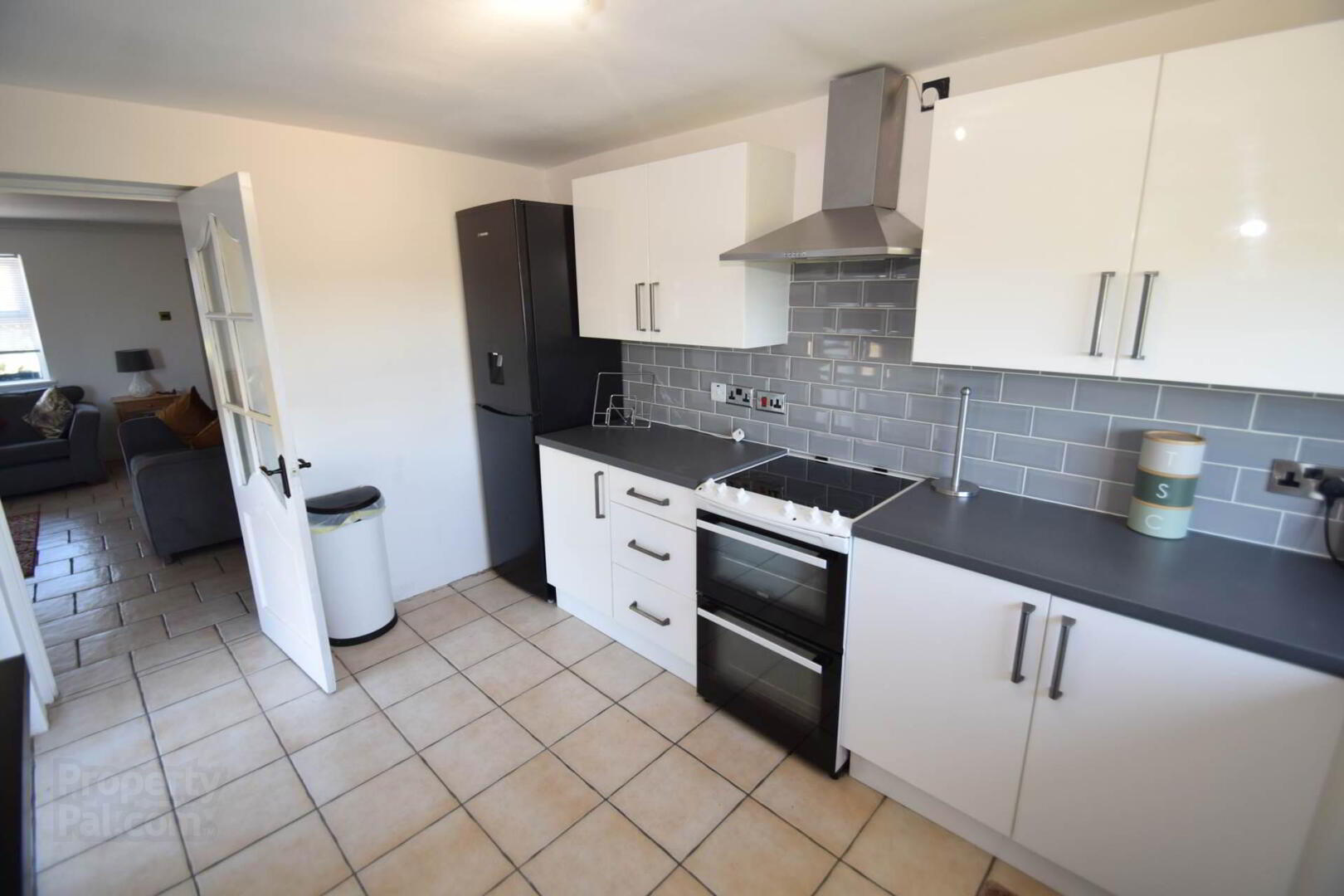 67 Carntall Road 6 of 16