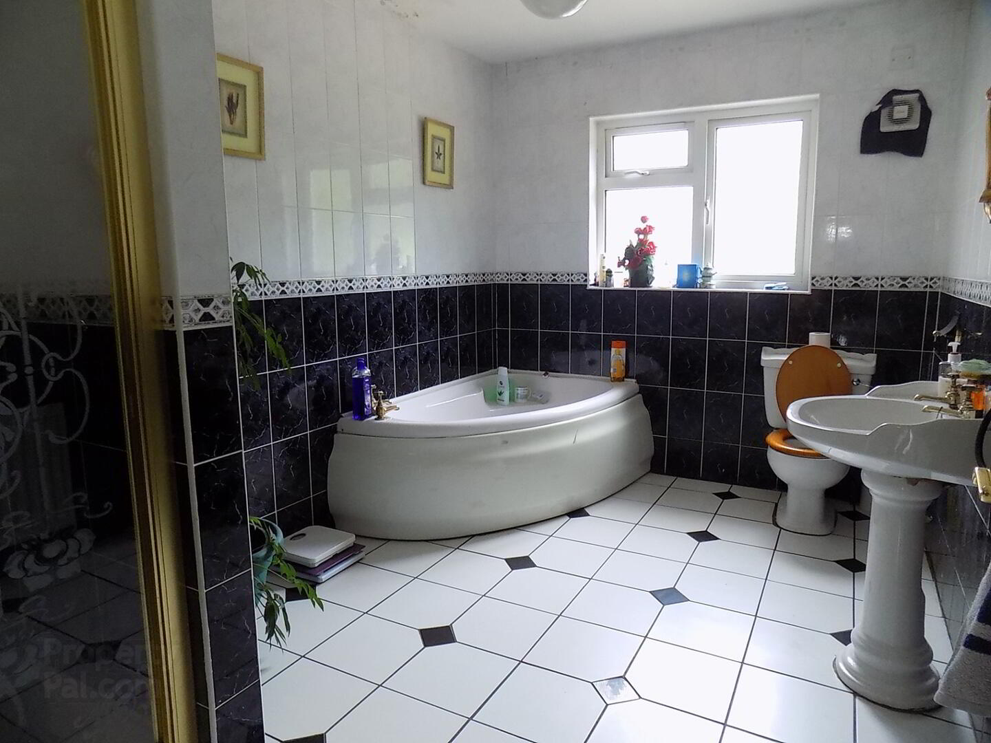 Room For Rent, Mullaghmarget Road 5 of 9