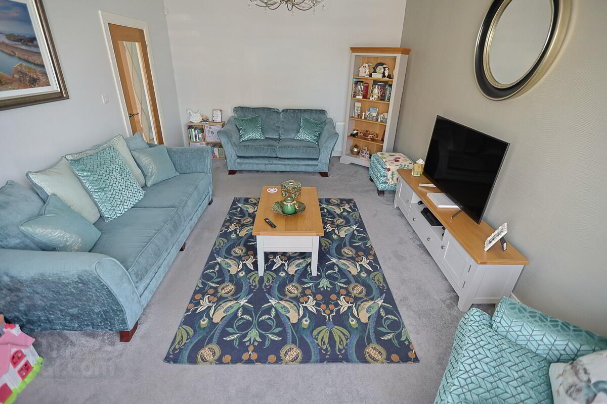 15 Ayrshire Avenue 8 of 52
