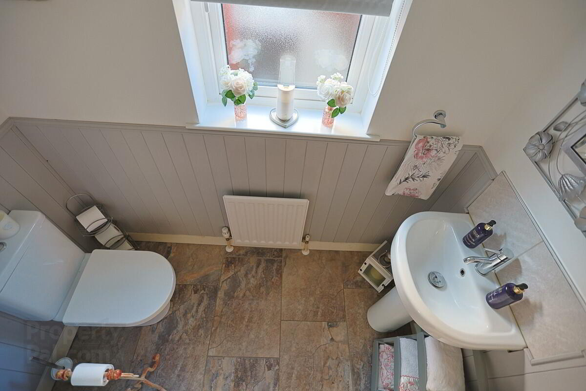 15 Ayrshire Avenue 23 of 52