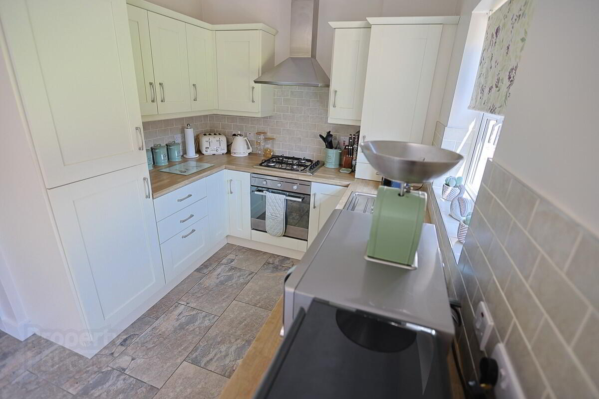 15 Ayrshire Avenue 17 of 52