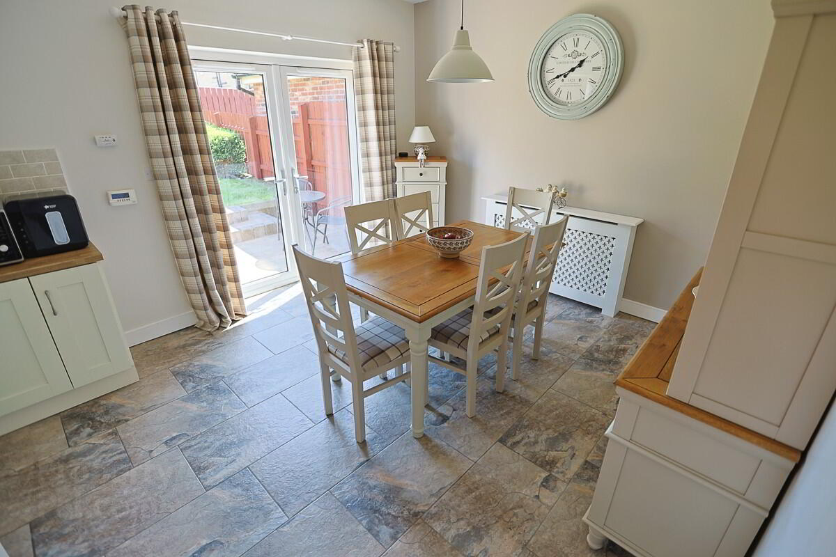 15 Ayrshire Avenue 12 of 52