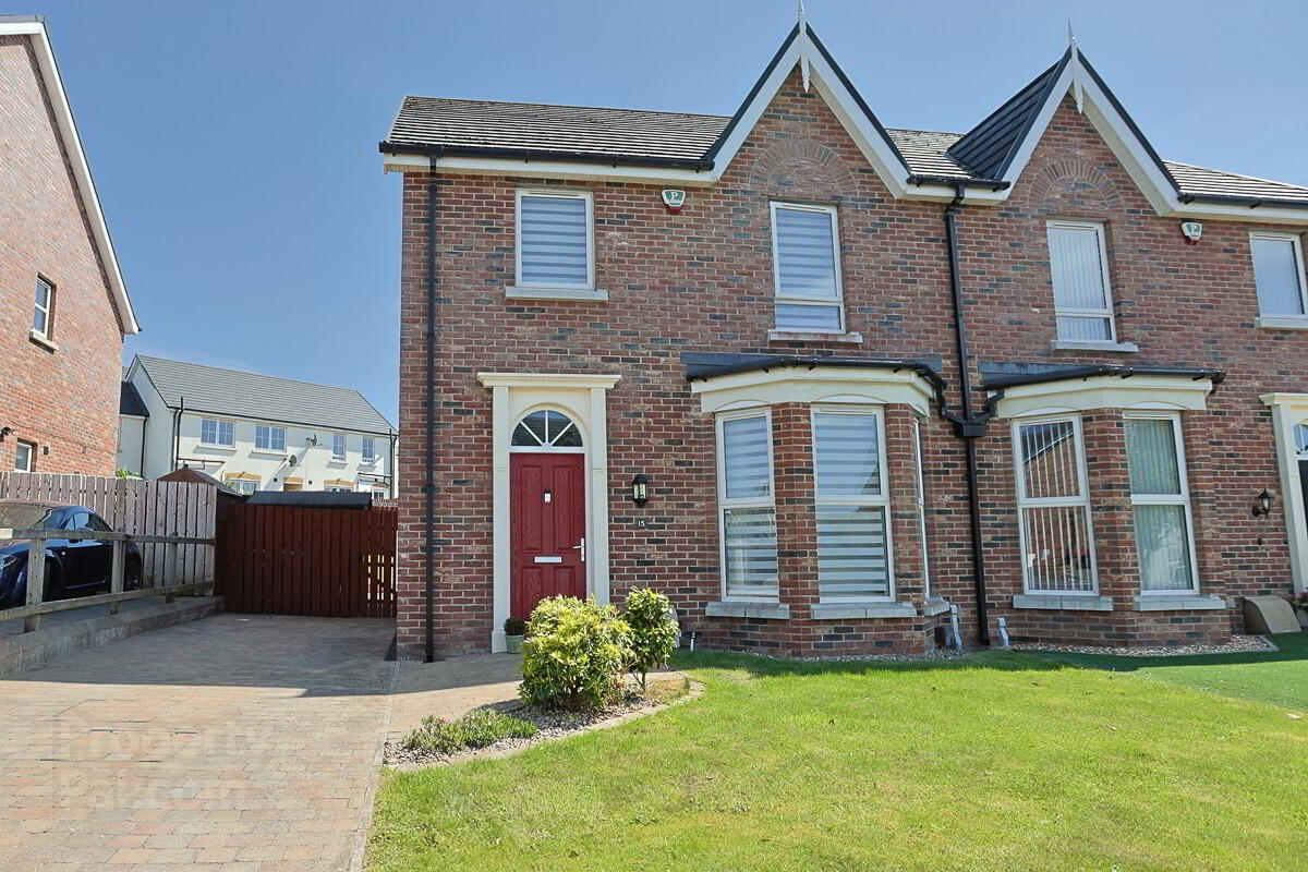15 Ayrshire Avenue 2 of 52