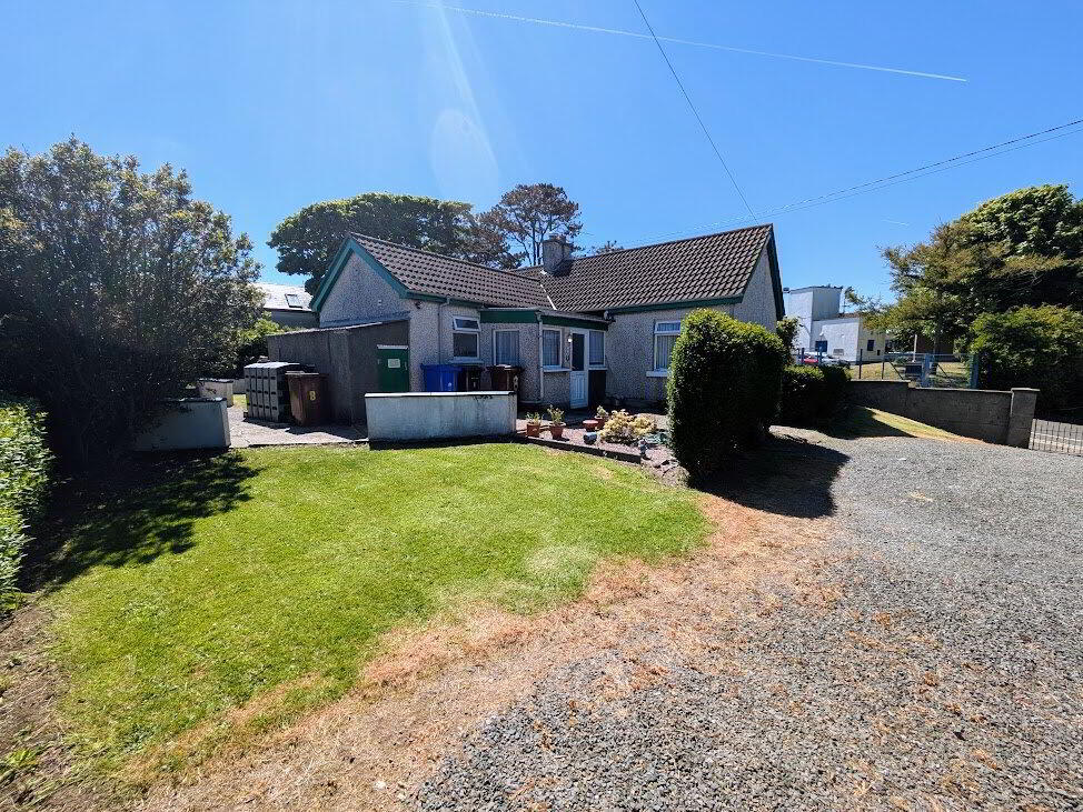 8 Stump Road 1 of 18