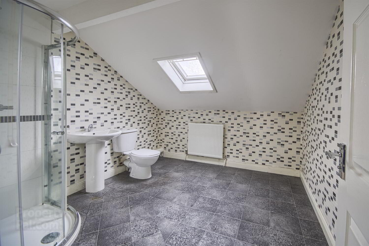 166b Ormeau Road 5 of 6