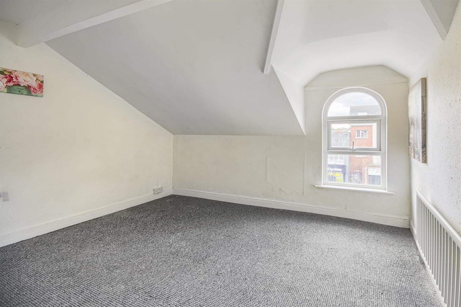 166b Ormeau Road 4 of 6