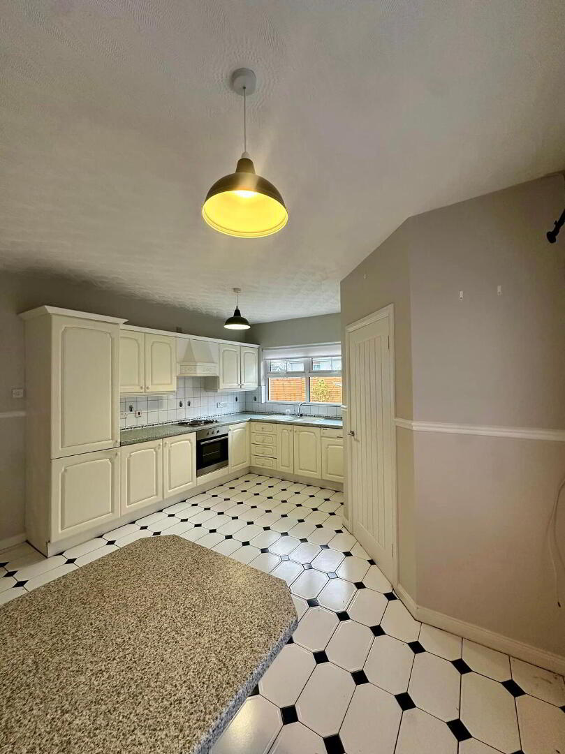 4 Kirkview Close 6 of 12