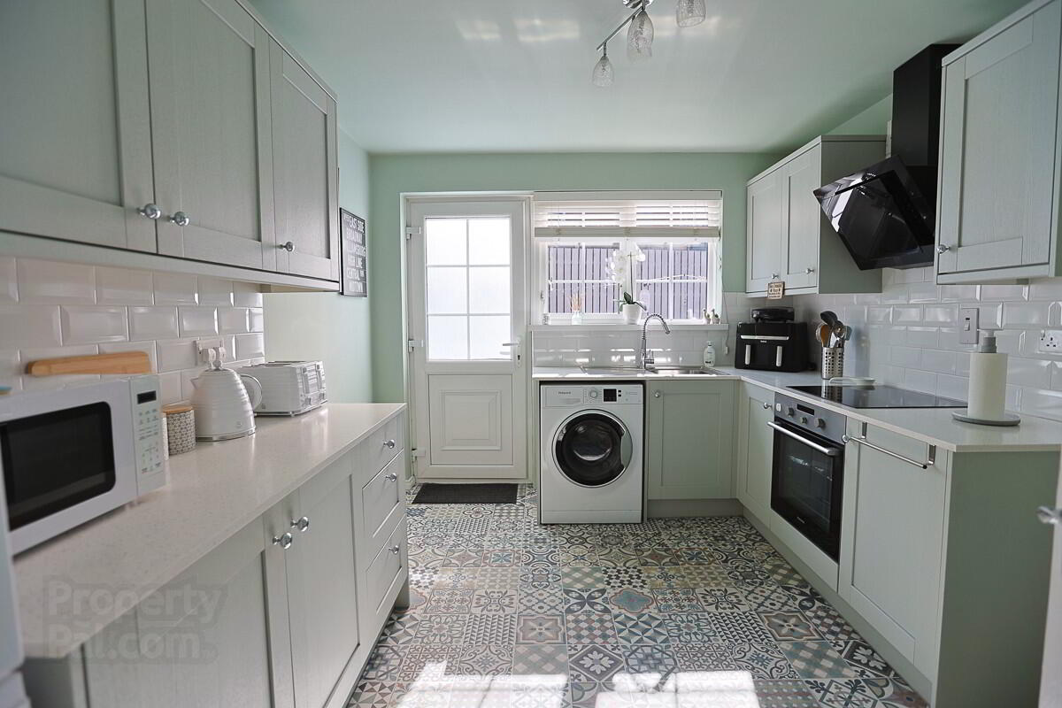 31 Collingwood Avenue 16 of 60