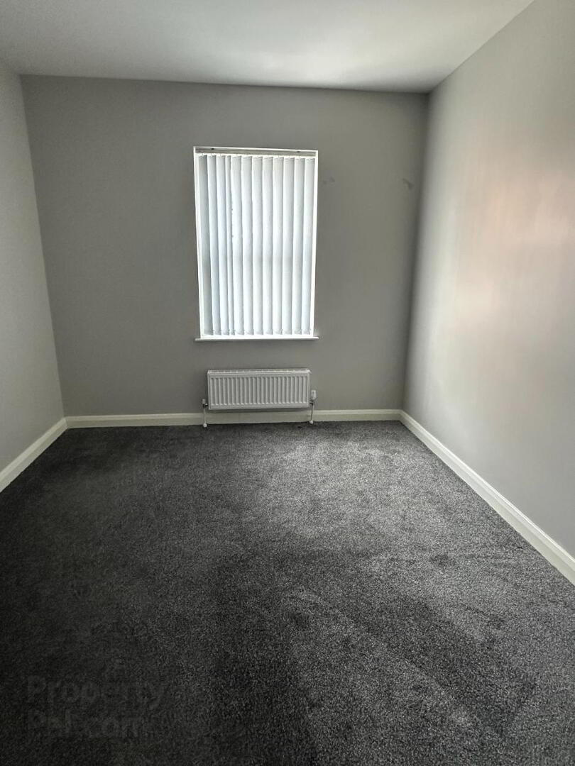 Apt 6, 46 Ogle Street 4 of 6