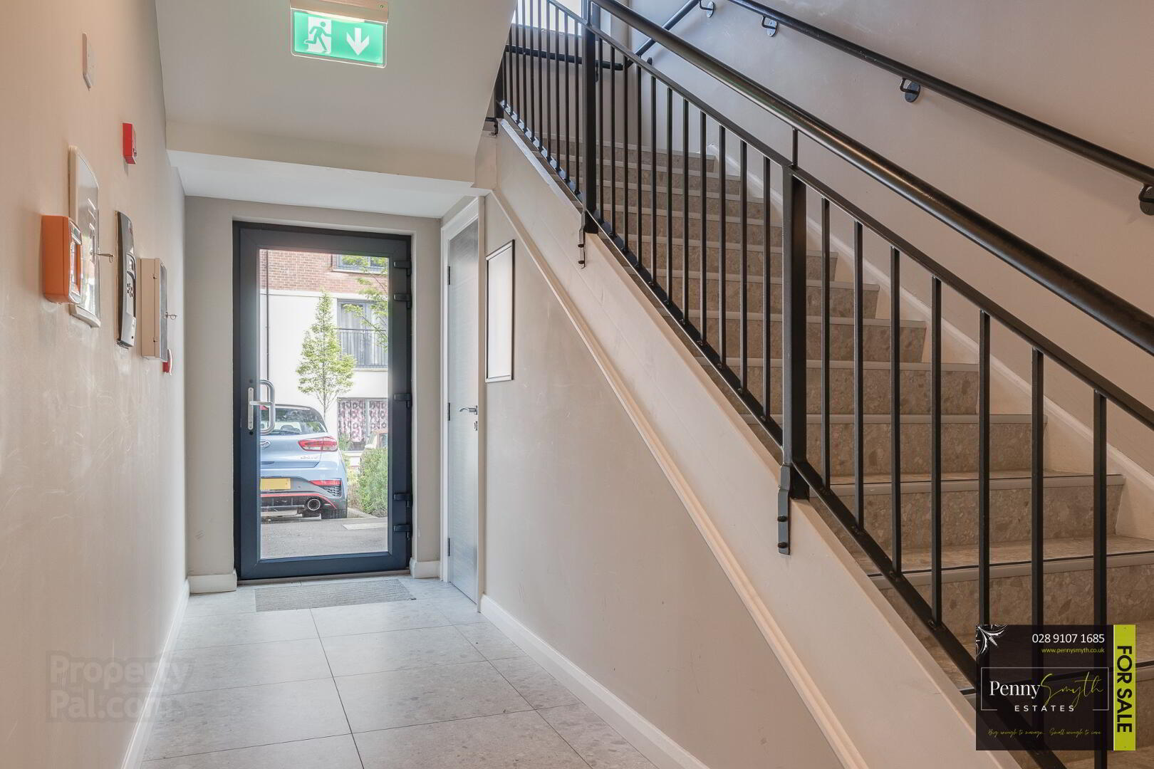27 Cotton Hall, 5 Faulkner Road 3 of 24