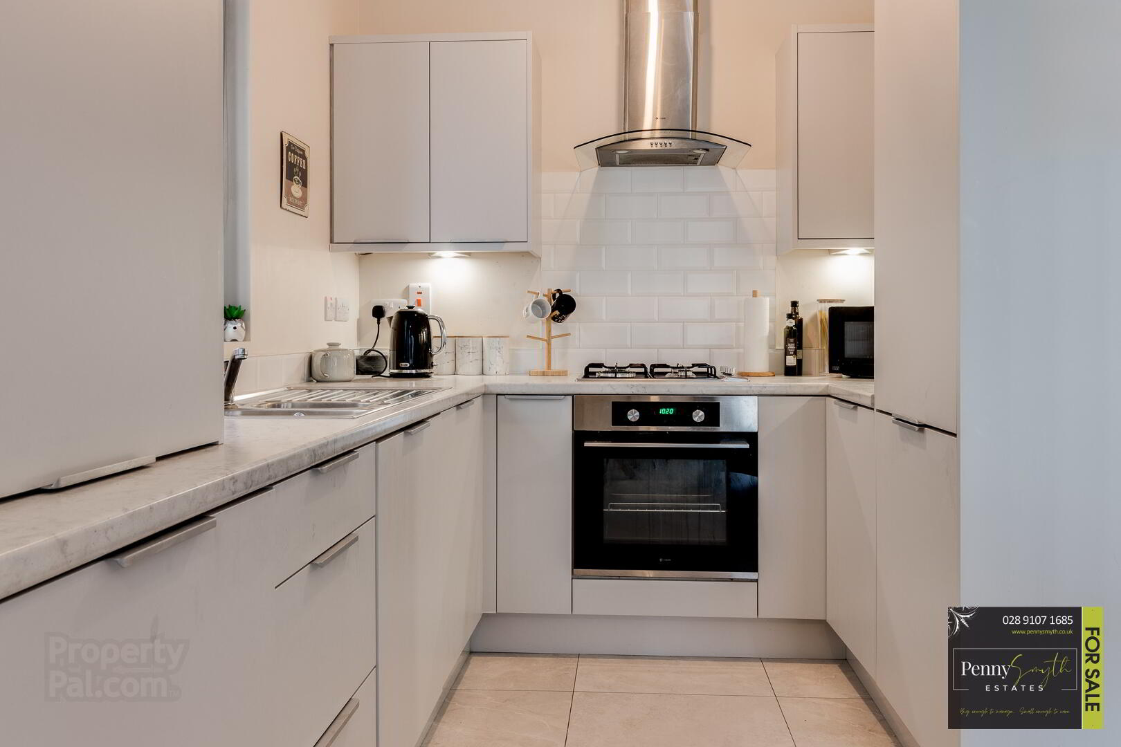 27 Cotton Hall, 5 Faulkner Road 13 of 24