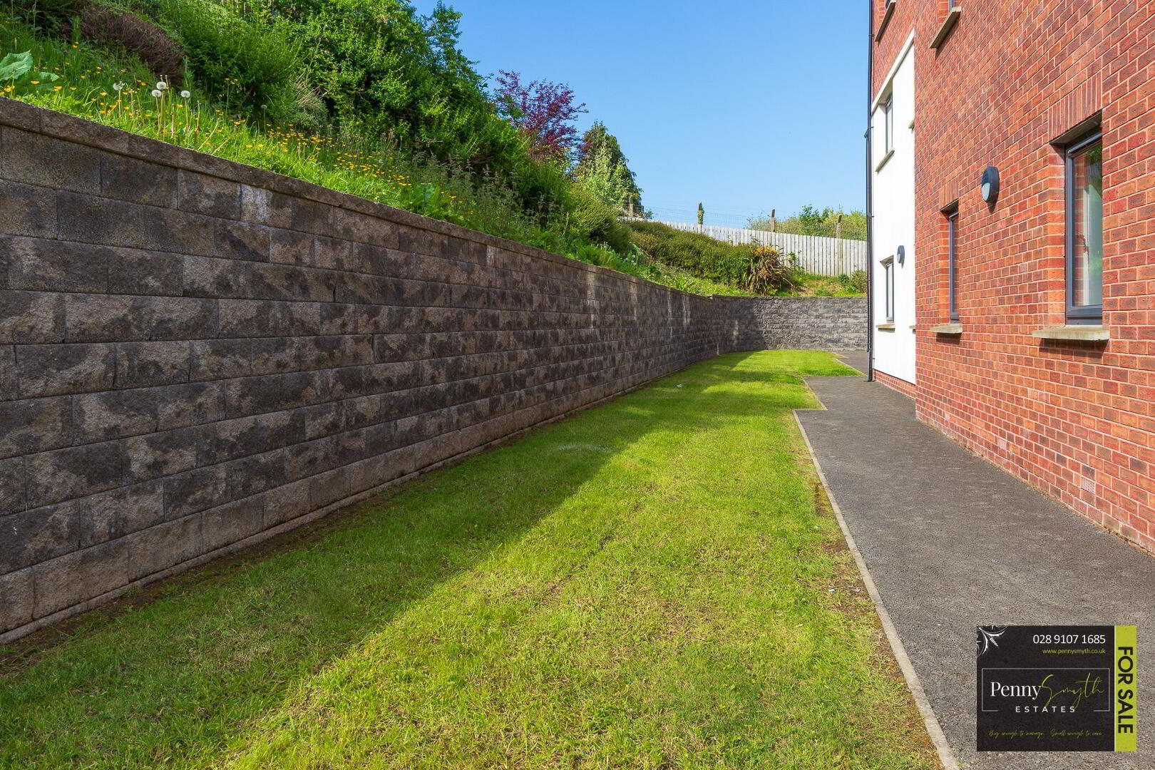 27 Cotton Hall, 5 Faulkner Road 23 of 24