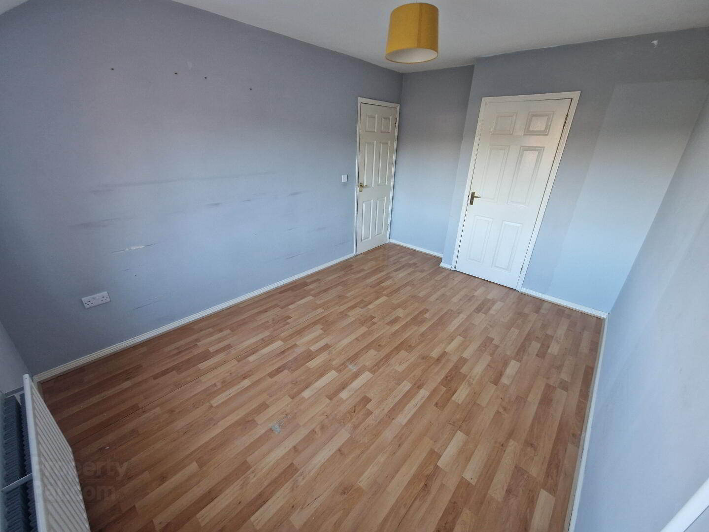28 Castle Avenue 9 of 17