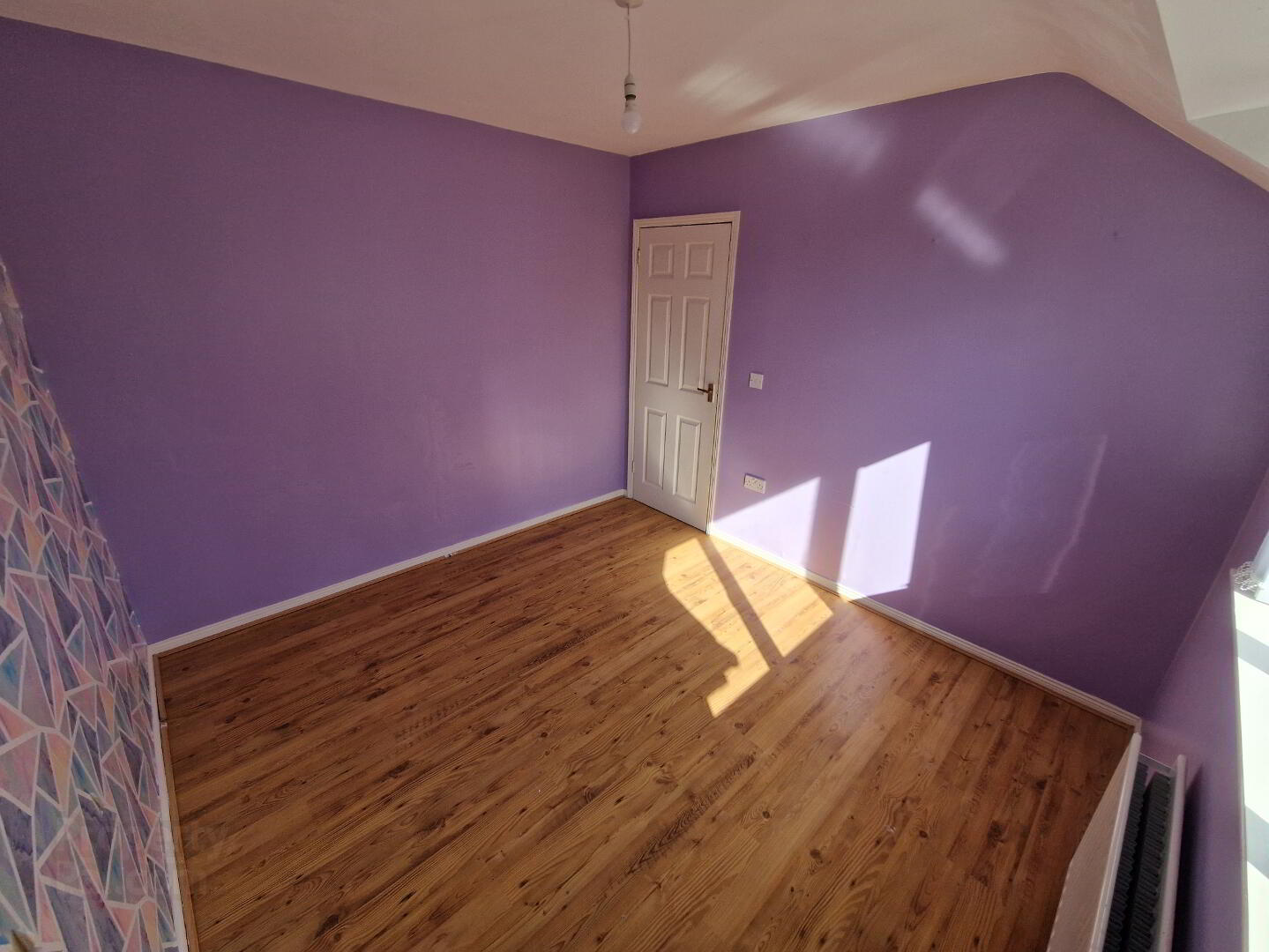 28 Castle Avenue 13 of 17