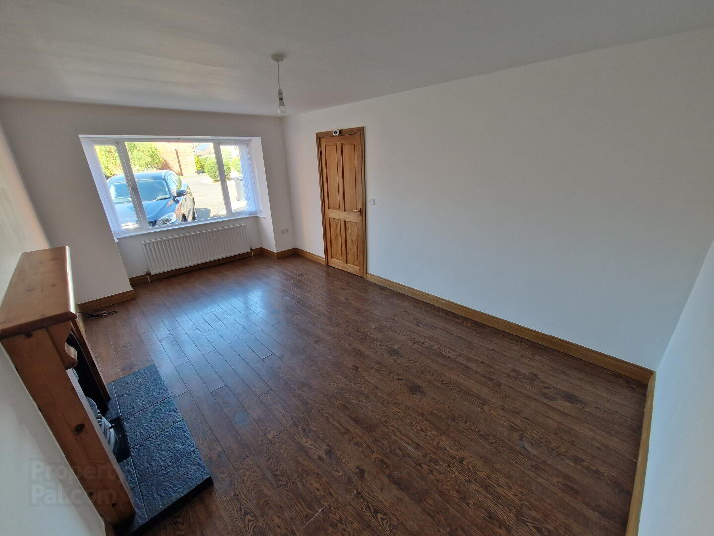 28 Castle Avenue 3 of 17