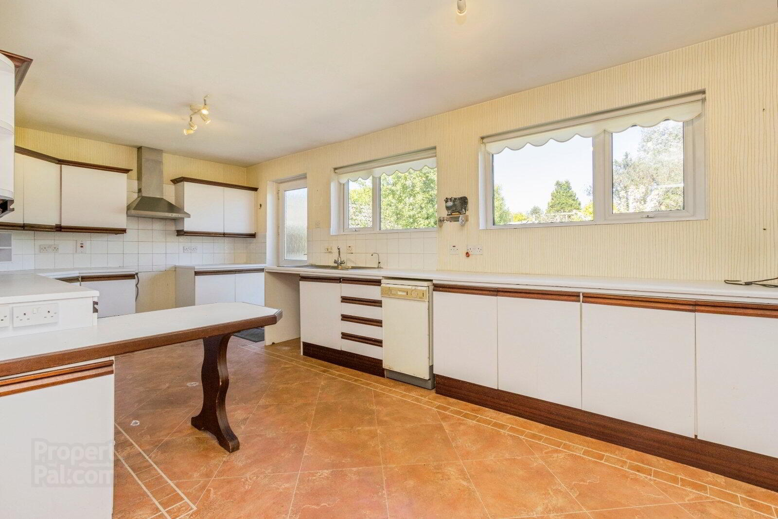 5 Gransha Road 8 of 20