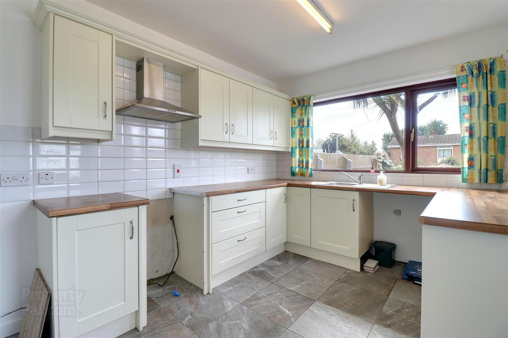 121 Upper Greenwell Street 6 of 17