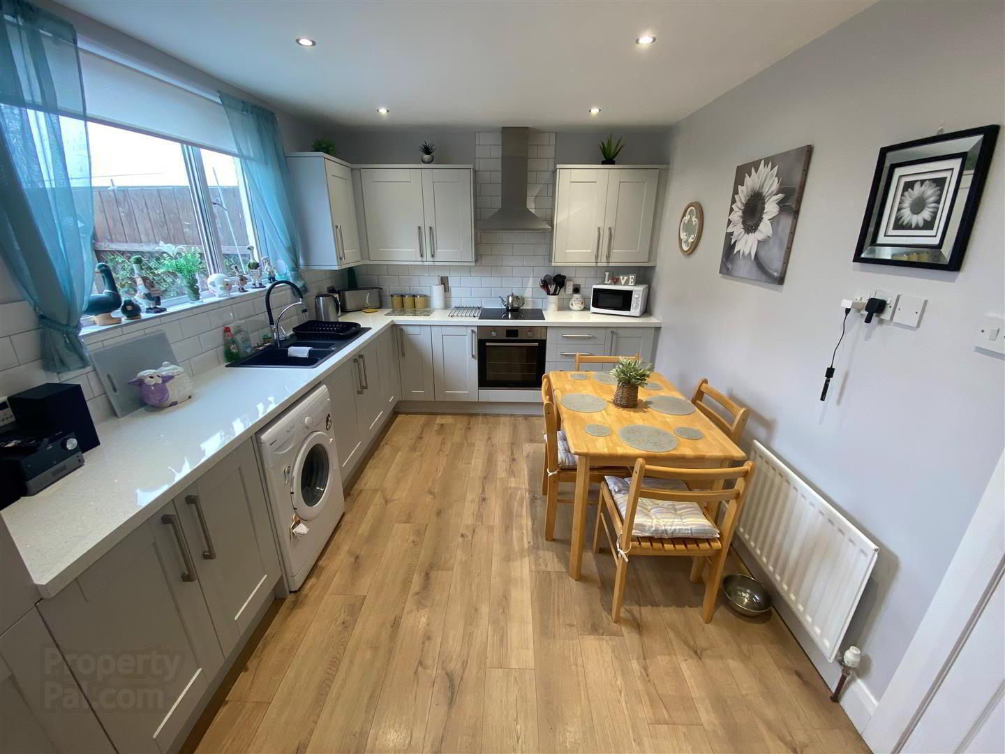 35 Ballyminetragh Gardens 3 of 9