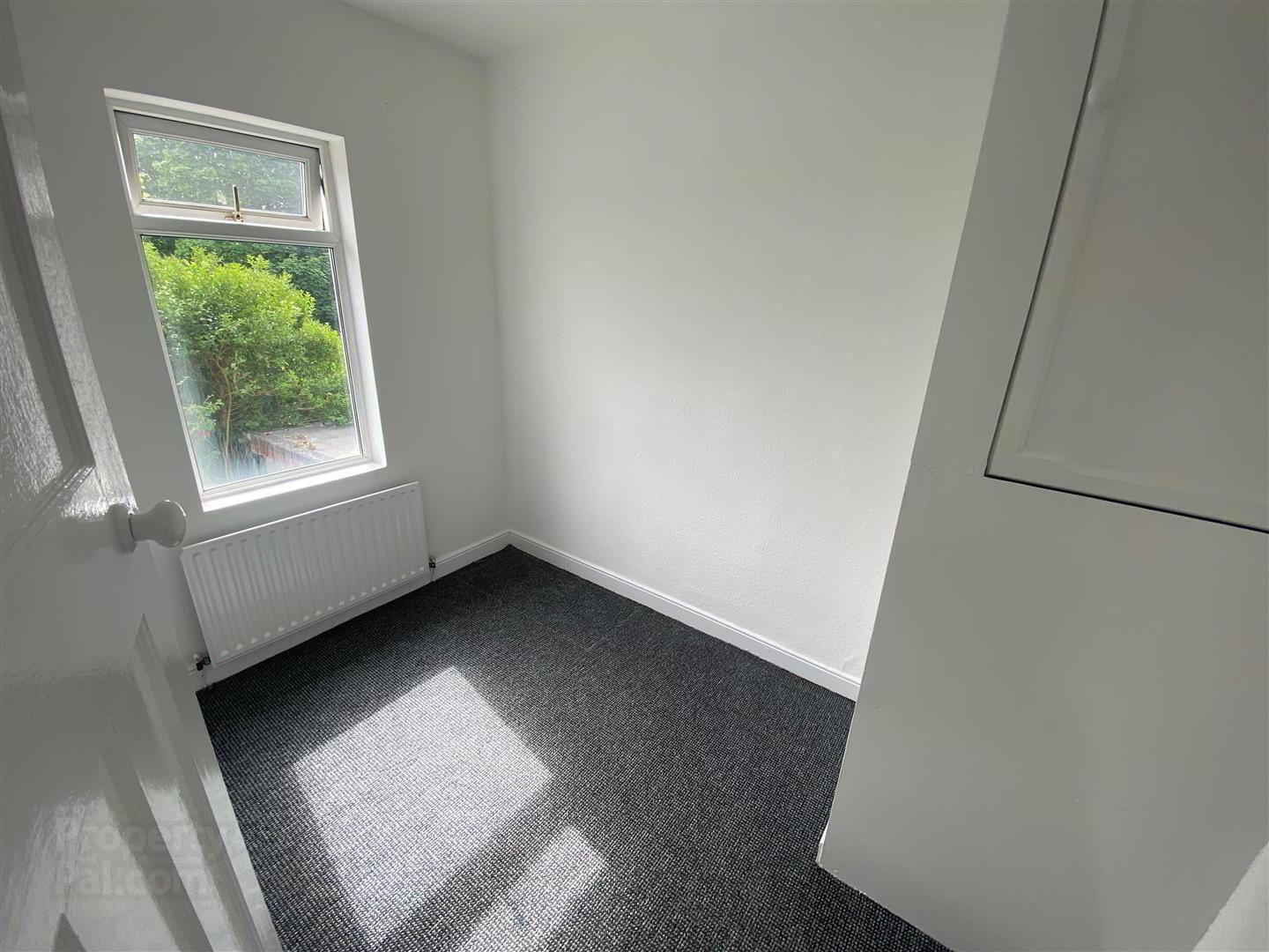 27 Beechwood Gardens 6 of 8