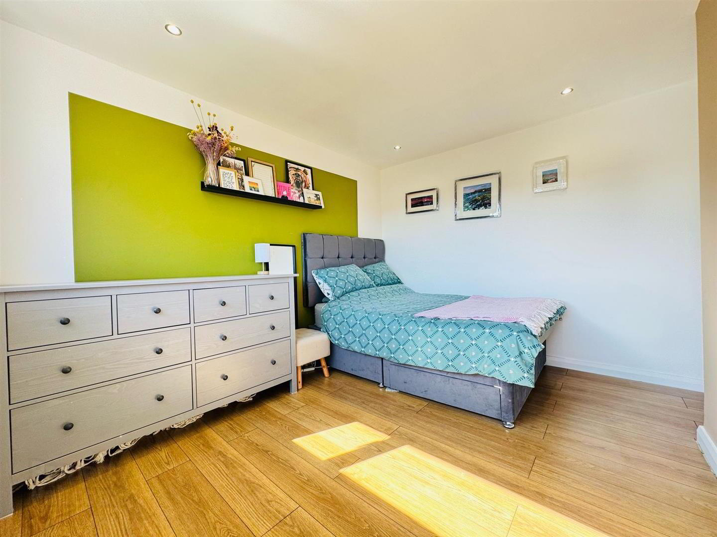 8 Waverley Avenue 8 of 14