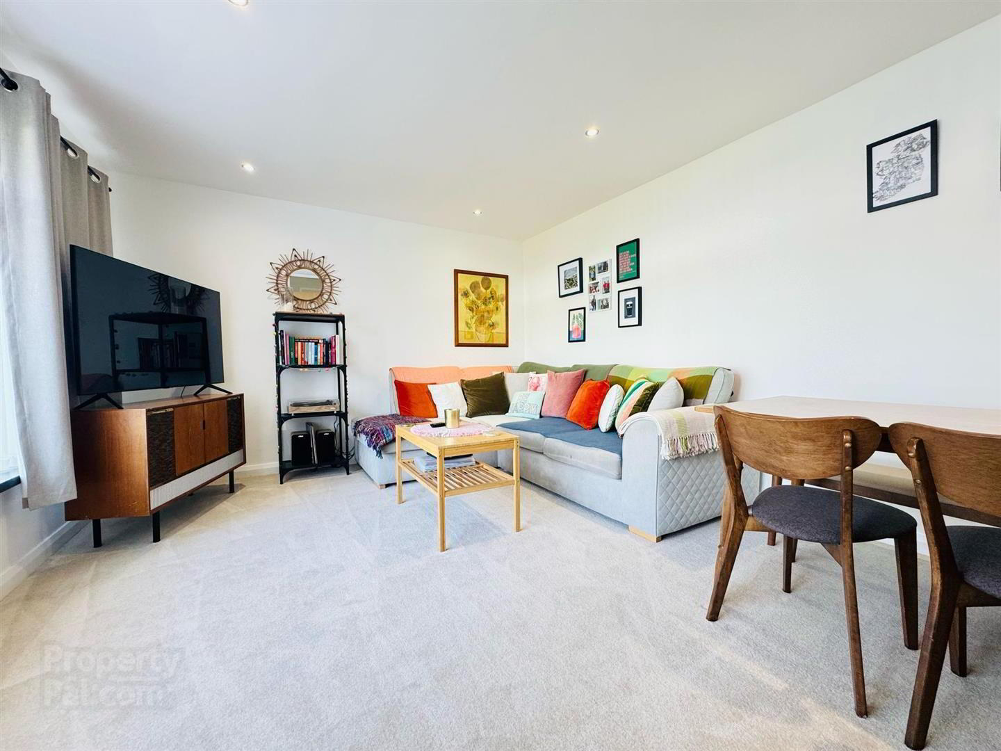 8 Waverley Avenue 3 of 14