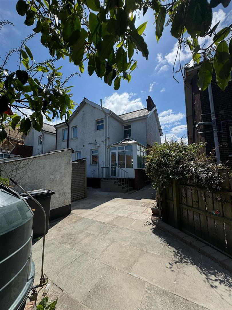 493 Antrim Road 8 of 10