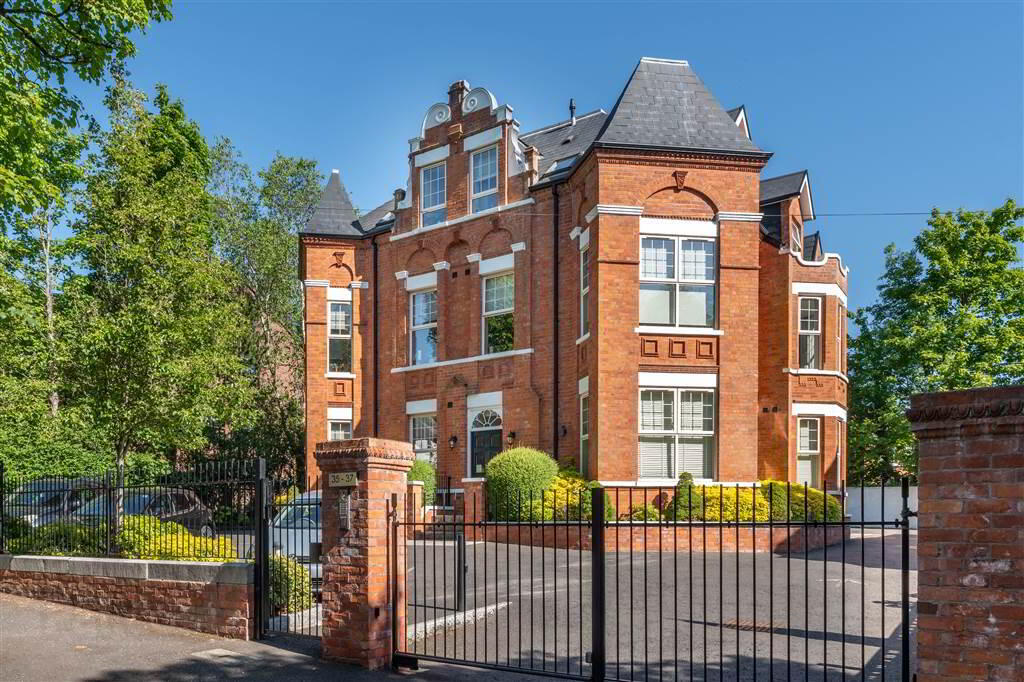 Apt 6 35, 37 Sans Souci Park 1 of 27