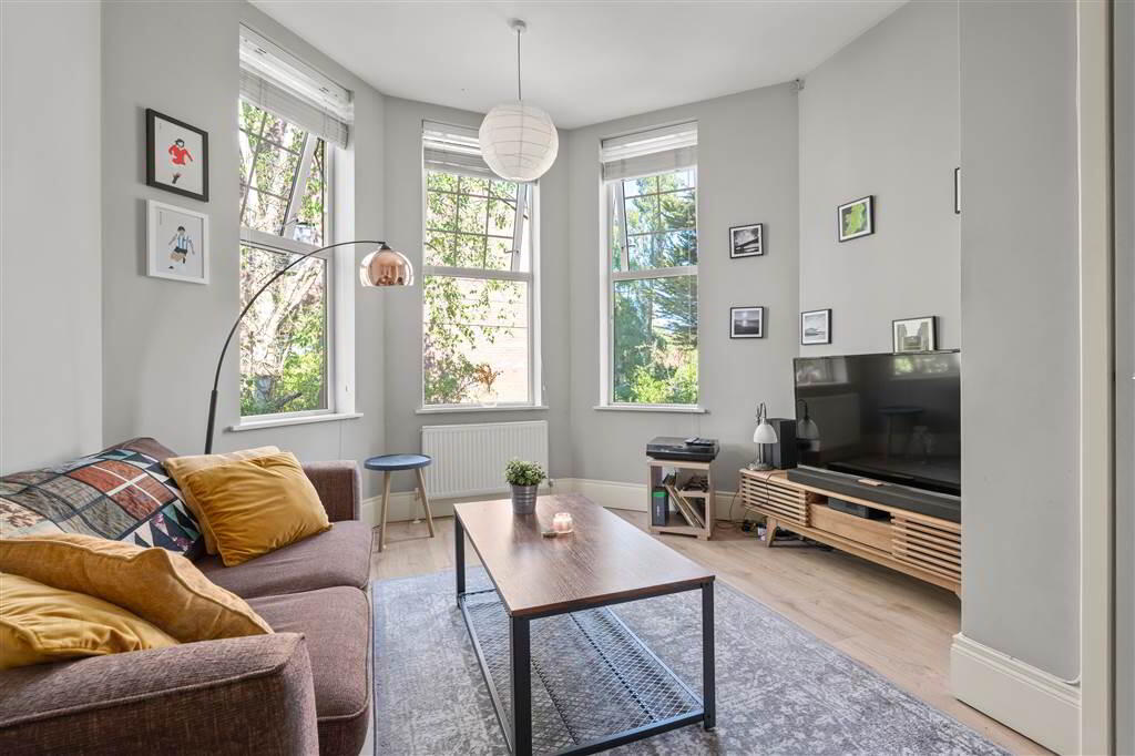 Apt 6 35, 37 Sans Souci Park 10 of 27